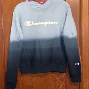 Champion sweatshirt women’s small